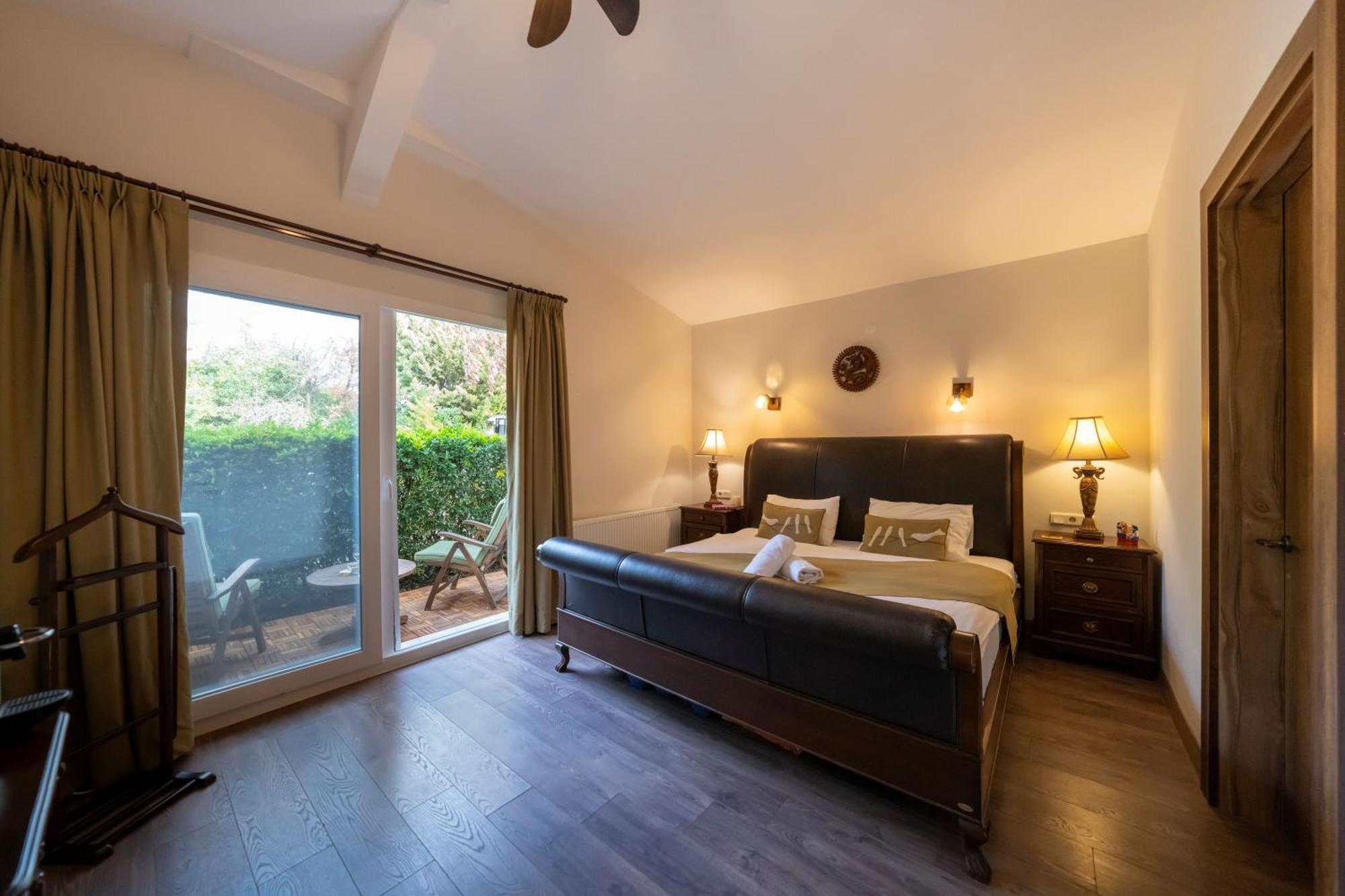 Bir Dem Urla Hotel Ngoại thất bức ảnh