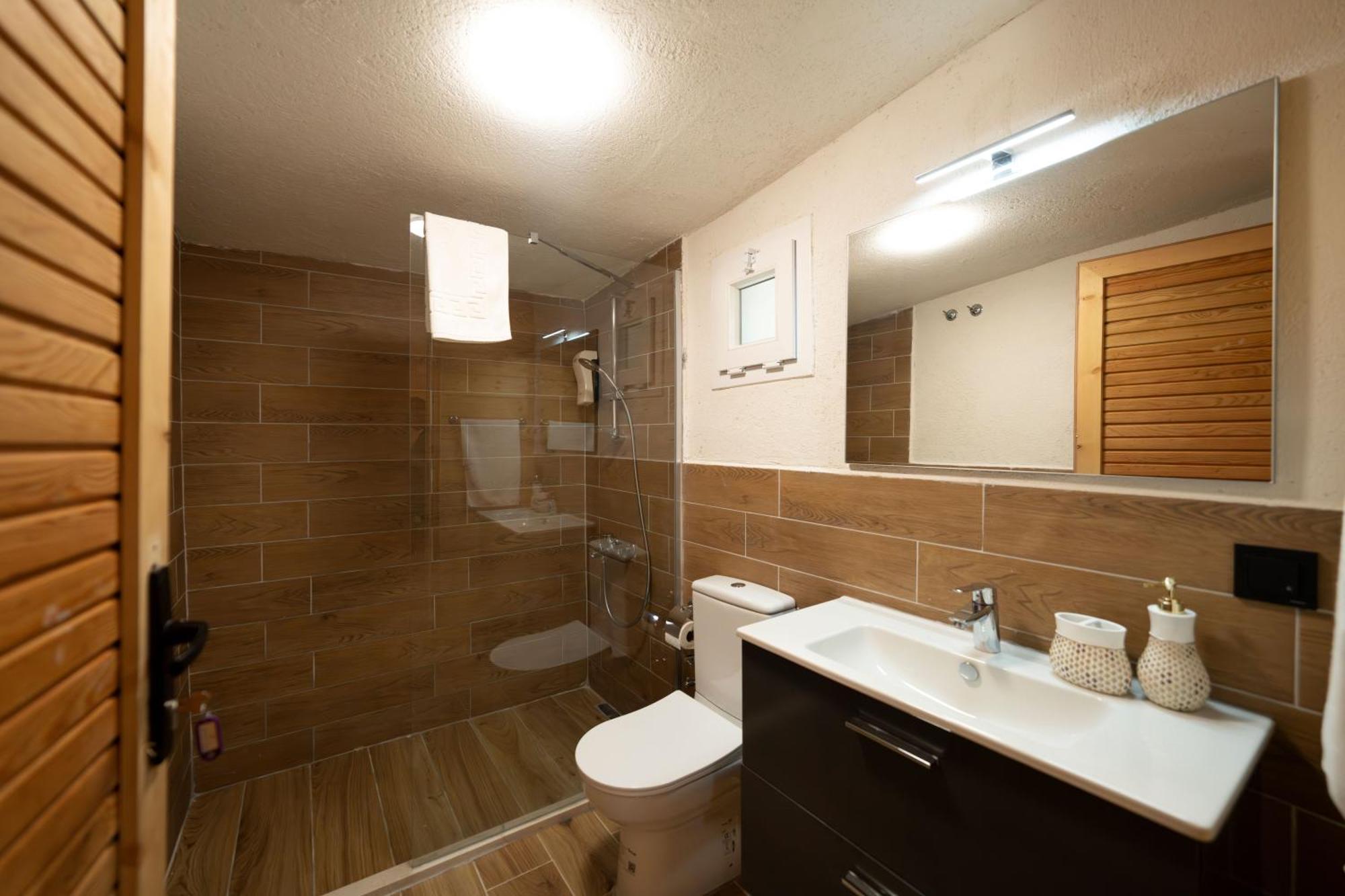 Bir Dem Urla Hotel Ngoại thất bức ảnh
