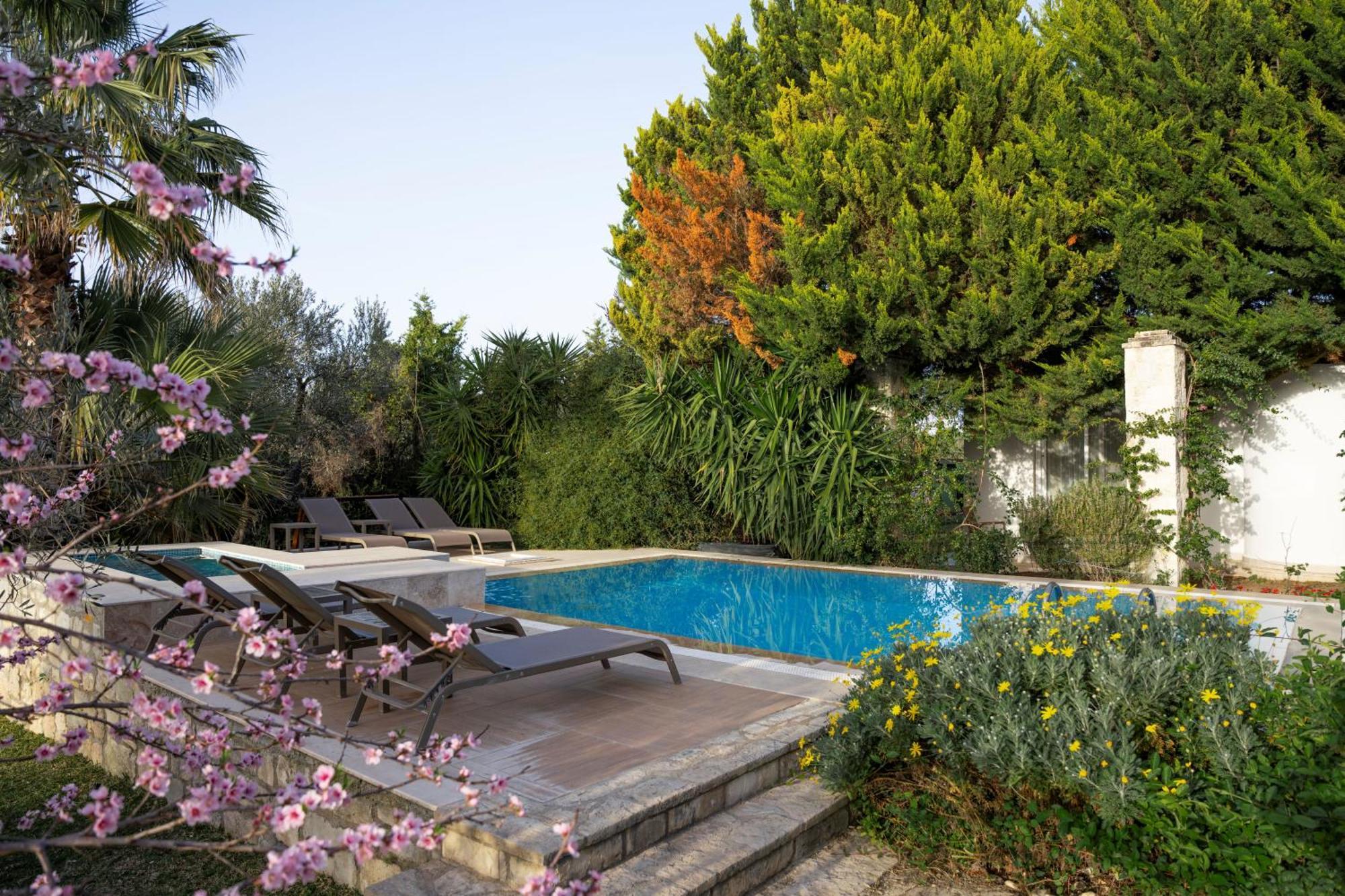 Bir Dem Urla Hotel Ngoại thất bức ảnh